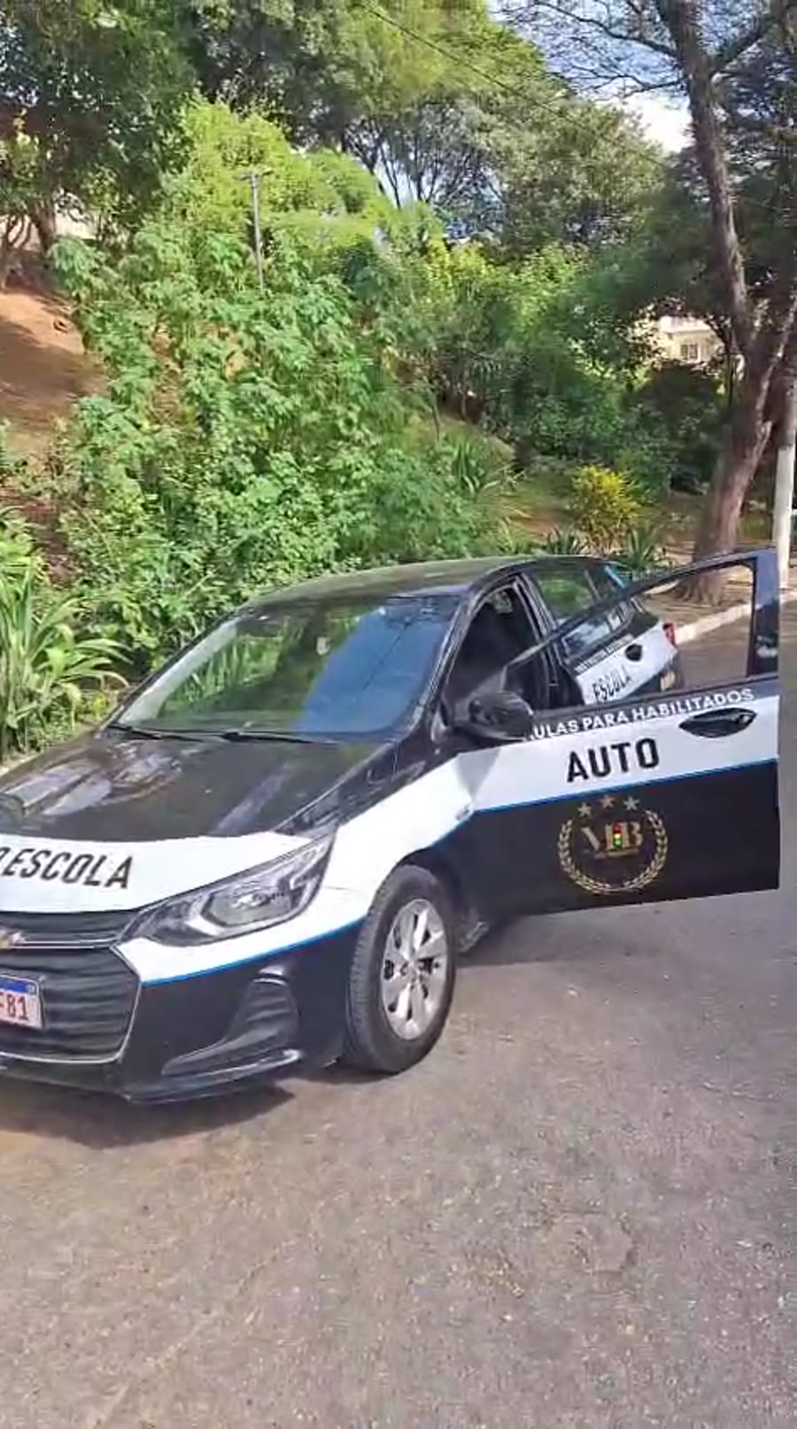 Veículo de treinamento para habilitados da MB Auto Escola
